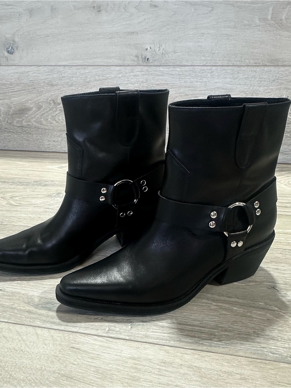 Intentionally Blank Joey Ankle Moto Boot Black Leather Harness Size 7